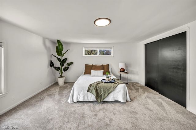 375 Hillside Road, Seven Hills, OH 44131