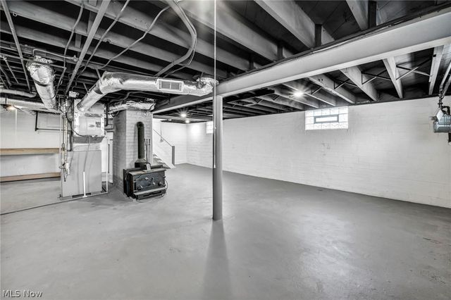 375 Hillside Road, Seven Hills, OH 44131