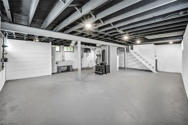 375 Hillside Road, Seven Hills, OH 44131