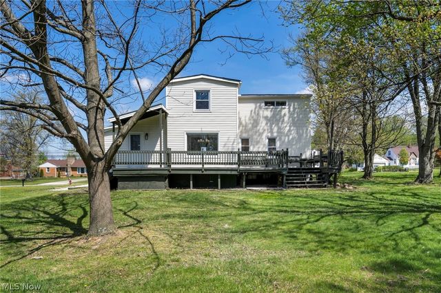 375 Hillside Road, Seven Hills, OH 44131