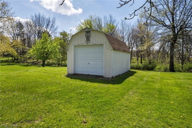 375 Hillside Road, Seven Hills, OH 44131