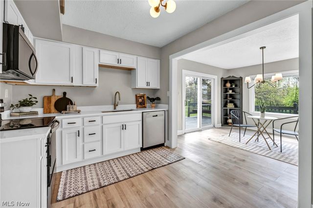 375 Hillside Road, Seven Hills, OH 44131