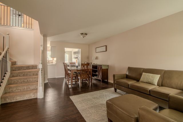 3110 Bloomfield Drive, Joliet, IL 60436