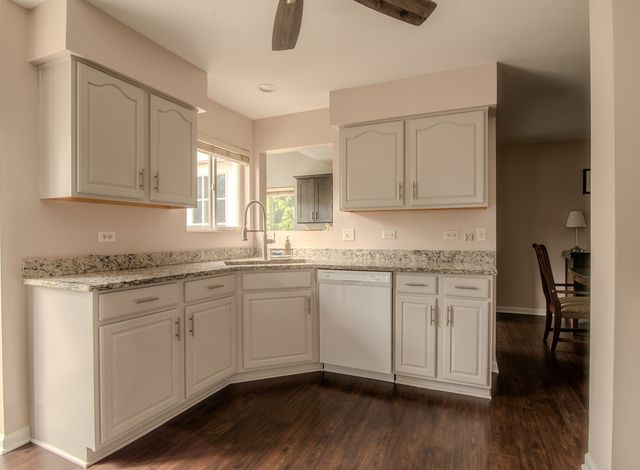 3110 Bloomfield Drive, Joliet, IL 60436