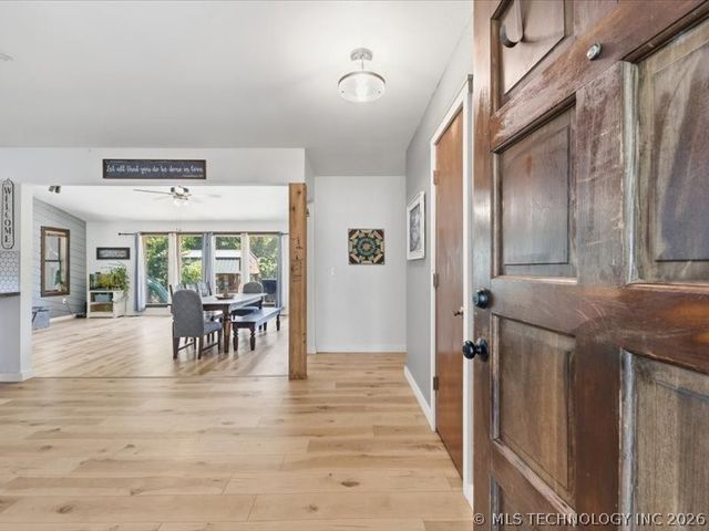 7024 W Canyon Road, Tulsa, OK 74131