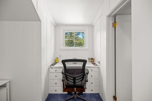 2616 Land Park Dr, Sacramento, CA 95818