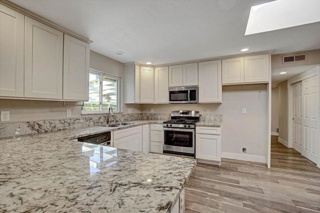 7966 Sunset Ave., Fair Oaks, CA 95628