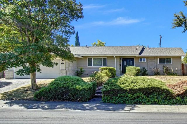 7966 Sunset Ave., Fair Oaks, CA 95628