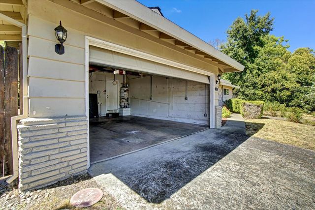7966 Sunset Ave., Fair Oaks, CA 95628