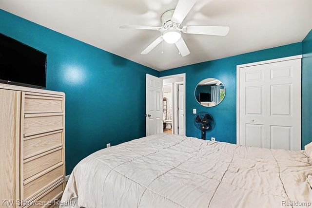 3186 Roselawn Street, Walled Lake, MI 48390