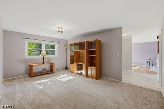 57 Livingston Ave, Edison Twp., NJ 08820