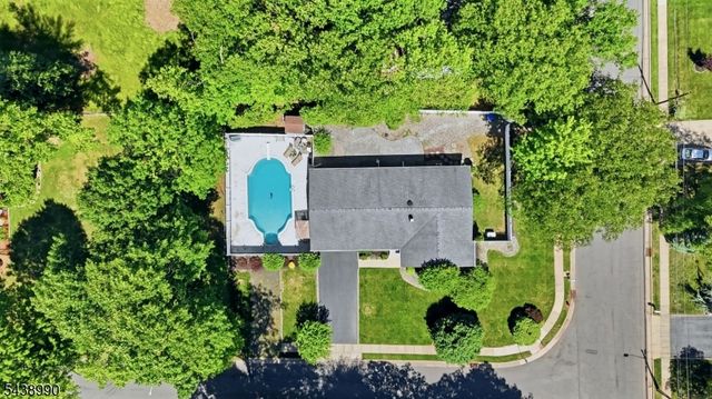 57 Livingston Ave, Edison Twp., NJ 08820
