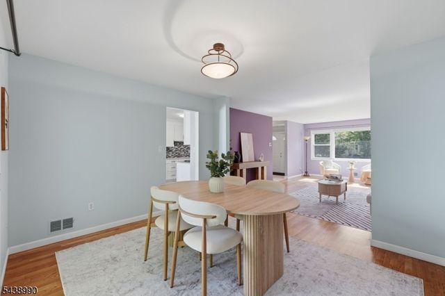 57 Livingston Ave, Edison Twp., NJ 08820