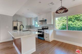 5726 Woodman Avenue #2, Van Nuys (los Angeles), CA 91401