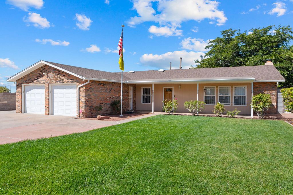 3701 Tracy Street NE, Albuquerque, NM 87111