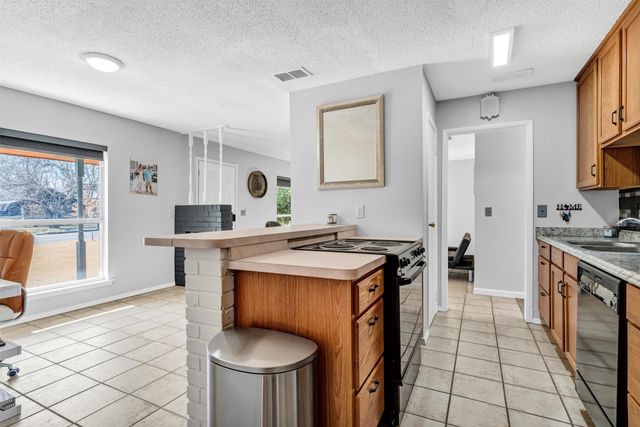 119 Kessler Drive, Granbury, TX 76048