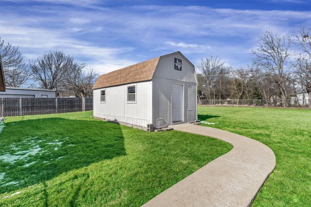 119 Kessler Drive, Granbury, TX 76048