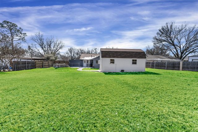 119 Kessler Drive, Granbury, TX 76048