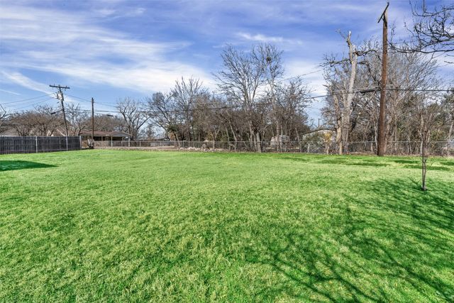 119 Kessler Drive, Granbury, TX 76048