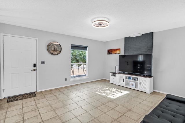 119 Kessler Drive, Granbury, TX 76048