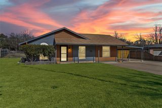 119 Kessler Drive, Granbury, TX 76048