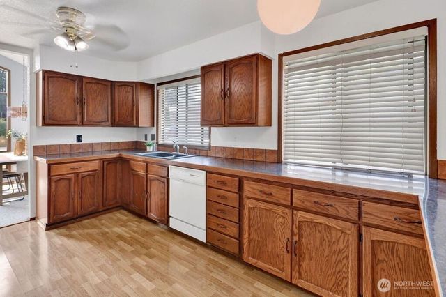 6078 Sunshine Drive, Ferndale, WA 98248