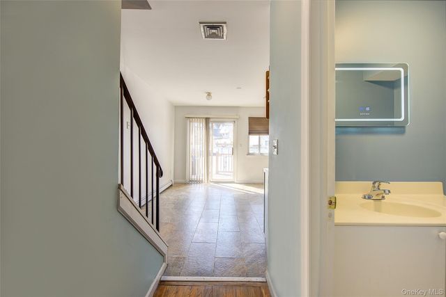 3102 Richmond Terrace, Staten Island, NY 10303