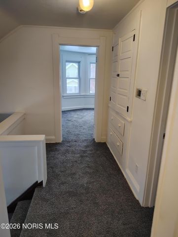 3233 Jeannette Avenue, Toledo, OH 43608