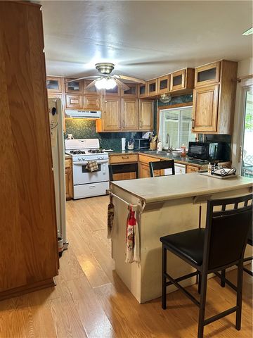 1096 S Hwy 59, Watts, OK 74964