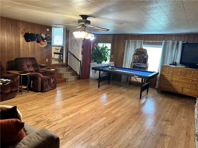 1096 S Hwy 59, Watts, OK 74964