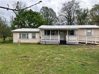 1096 S Hwy 59, Watts, OK 74964