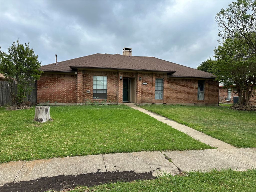 1650 Canterbury Lane, Lewisville, TX 75067