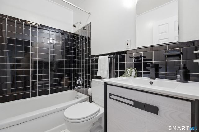 60 Arden Lane, Stamford, CT 06905