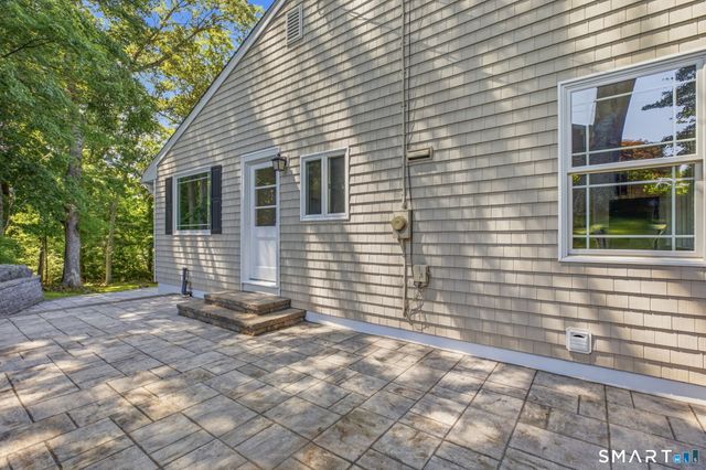 60 Arden Lane, Stamford, CT 06905