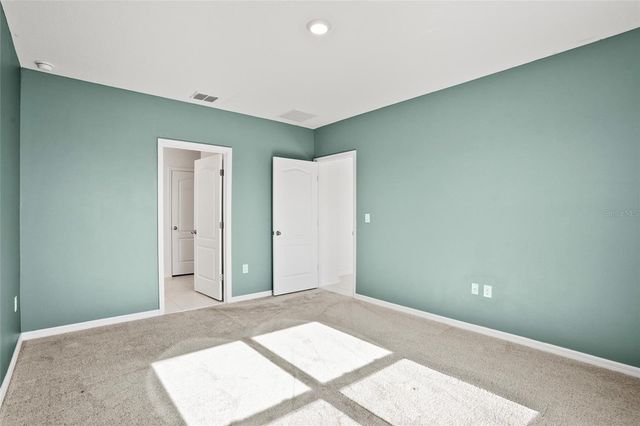 5739 GREY GRANITE WAY, Lakeland, FL 33811