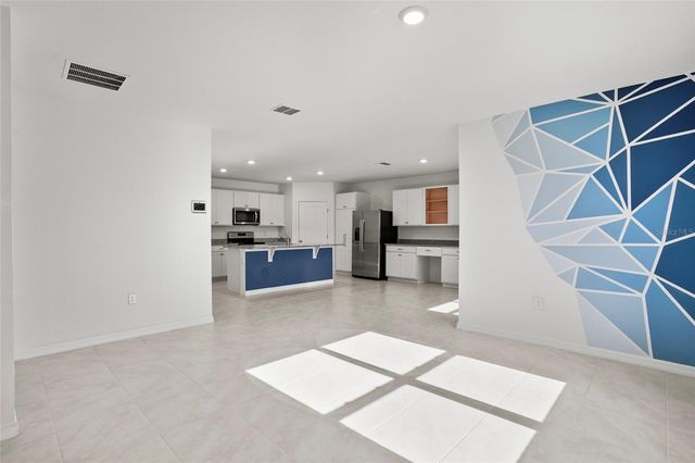 5739 GREY GRANITE WAY, Lakeland, FL 33811