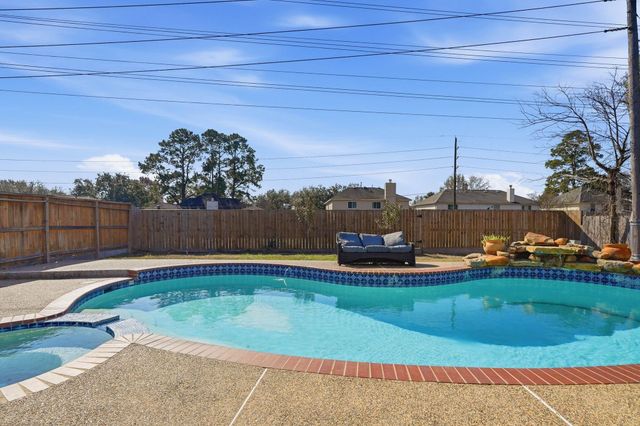 2910 Cocona Lane, Houston, TX 77073