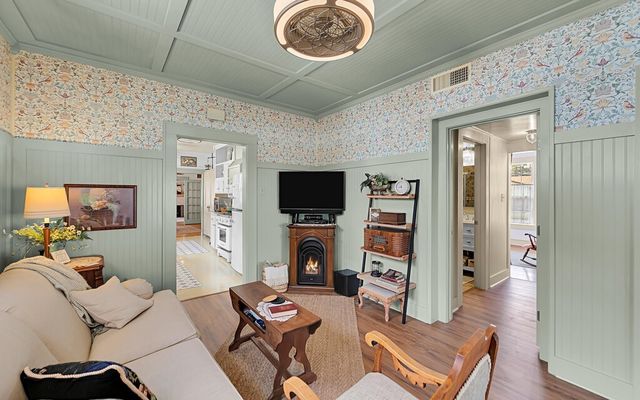 3027 Windsor Avenue, Waco, TX 76708