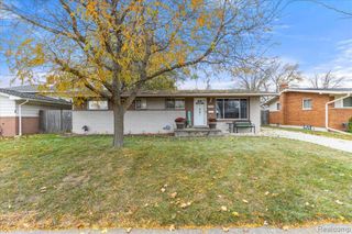 11309 Erdmann Road, Sterling Heights, MI 48314