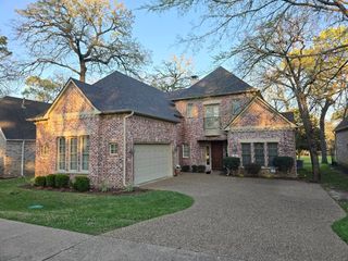 140 Red Oak CT, Bullard, TX 75757