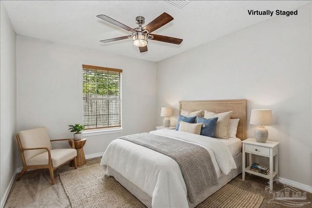 5966 Herlong Dr, Milton, FL 32570