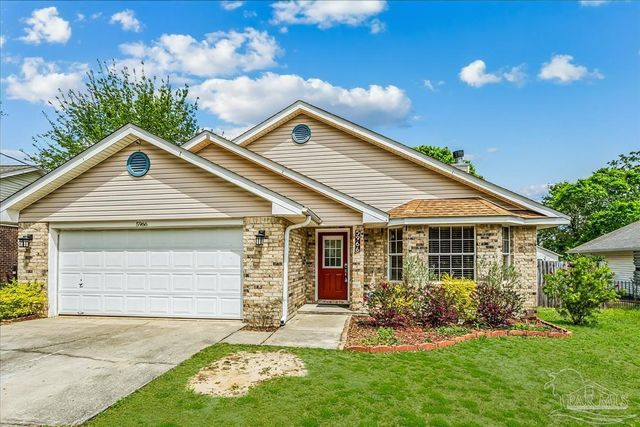 5966 Herlong Dr, Milton, FL 32570