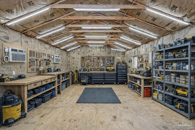 5966 Herlong Dr, Milton, FL 32570