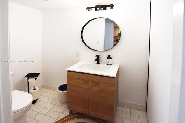 540 Brickell Key Dr 1120, Miami, FL 33131