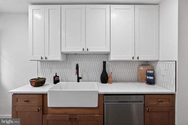 2536 S PHILIP ST, Philadelphia, PA 19148