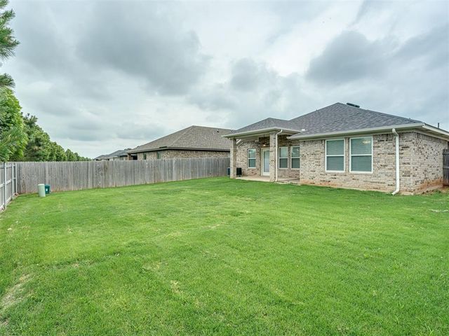 3420 Pagoda Pead Drive, Yukon, OK 73099