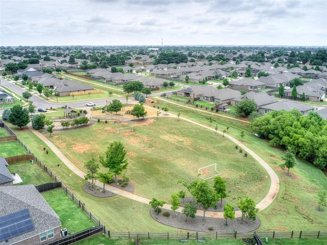 3420 Pagoda Pead Drive, Yukon, OK 73099