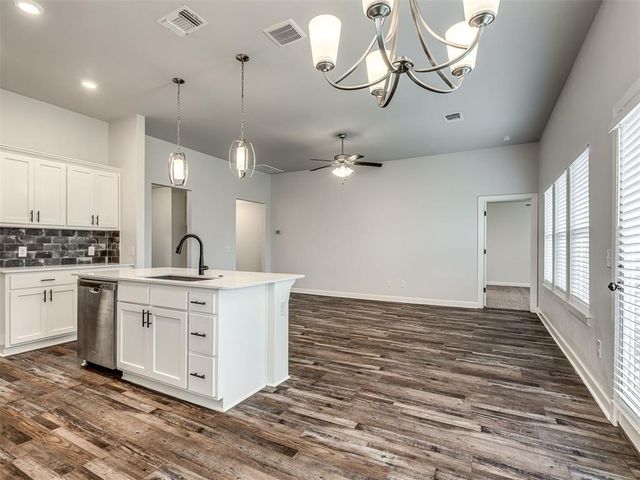 3420 Pagoda Pead Drive, Yukon, OK 73099