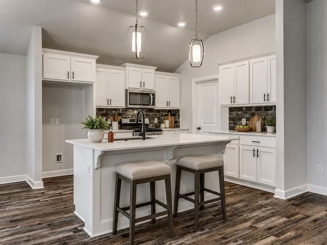 3420 Pagoda Pead Drive, Yukon, OK 73099