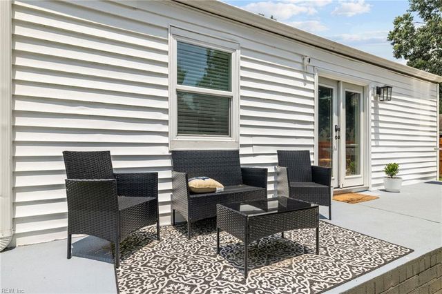 30 Davis ST, Portsmouth, VA 23702